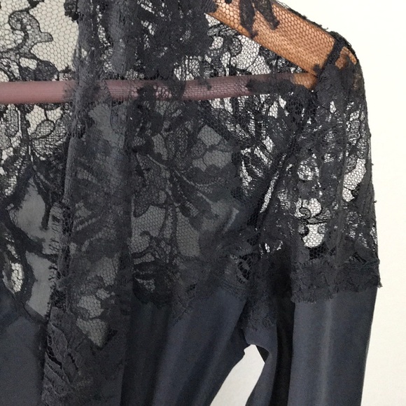 La Perla Lawinia Rose Lace Robe - Picture 2 of 8